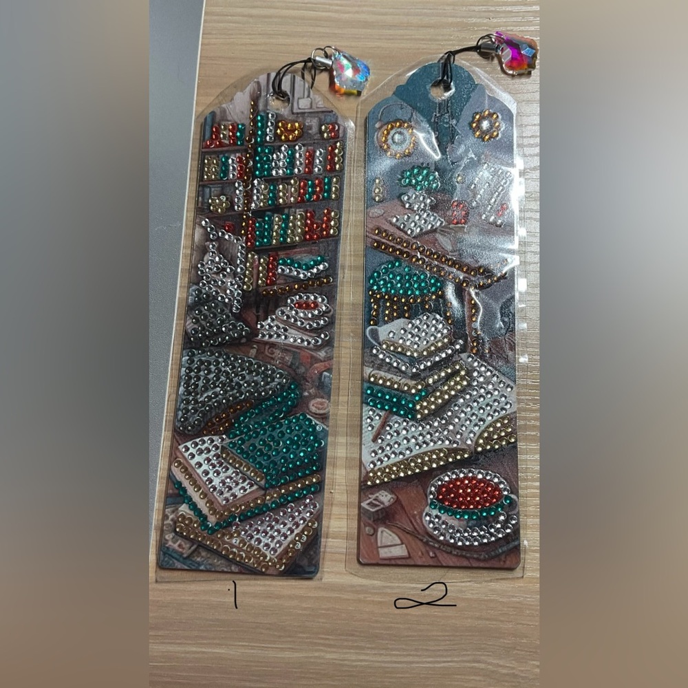 Cozy Library Diamond Art Bookmark – Bookshelf Design w/ Charm Laminated